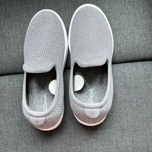 NWOT Allbirds women’s Tree Loungers, size 6, Mist